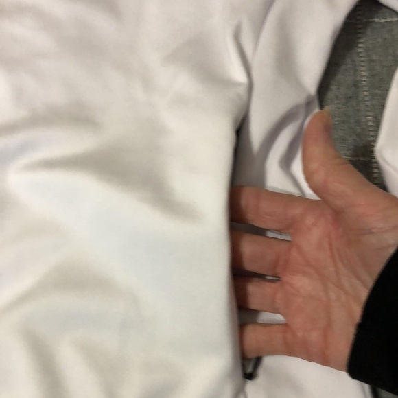 Leorever zip up jacket! - Picture 2 of 6